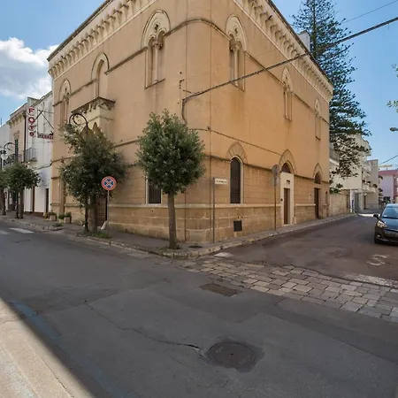 Palazzo Piccinno * Parabita