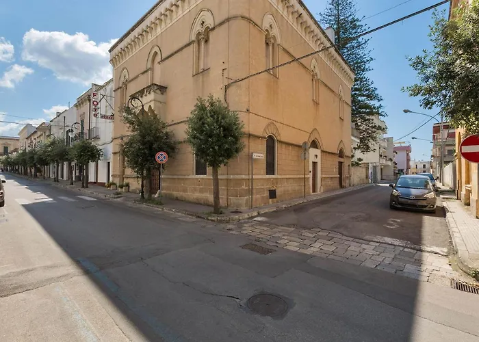 Palazzo Piccinno 4* Parabita